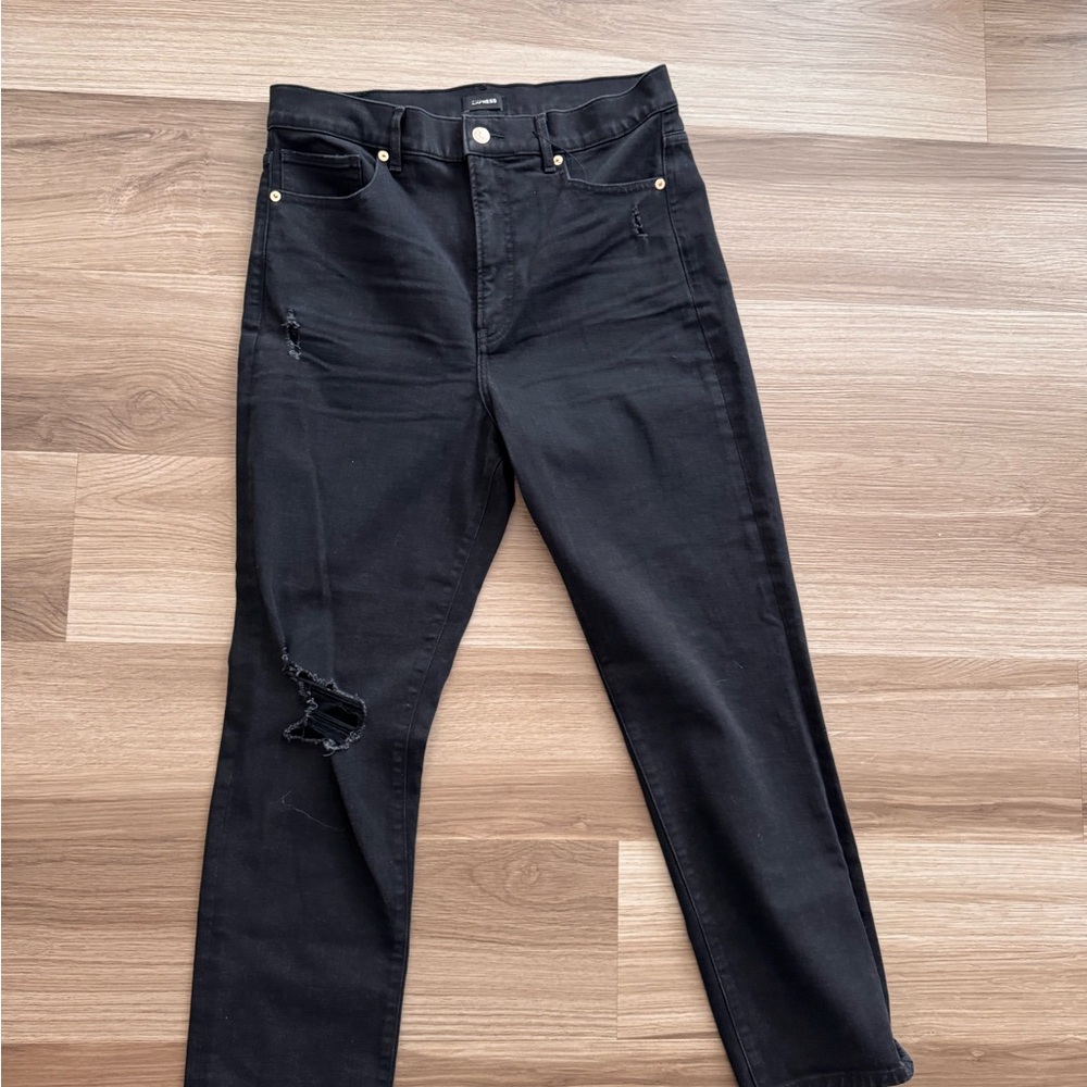 Express Black Skinny Jeans with Distressed Style